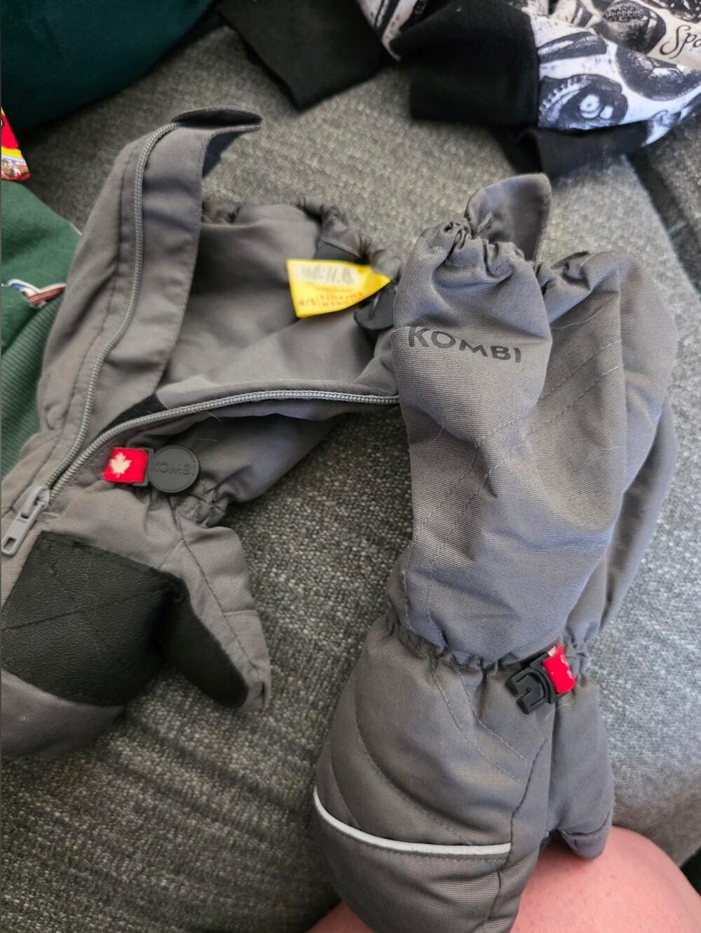 Kombi Kids' Grey Winter Mittens - Insulated Waterproof Gloves Small